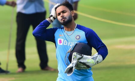 Should Rishabh Pant take over MS Dhoni in Indian Cricket Team